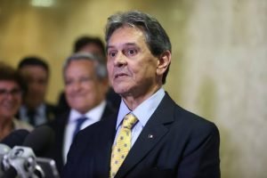 TRF-2 autoriza prisão domiciliar de Roberto Jefferson, mas decisão não tem efeito imediato