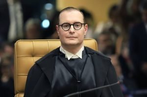 Por questão processual, STF rejeita prisão domiciliar a presos pelo 8 de janeiro que ainda aguardam julgamento