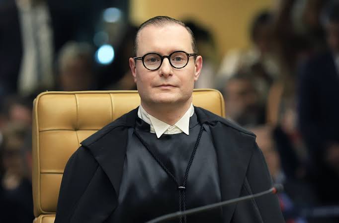 Por questão processual, STF rejeita prisão domiciliar a presos pelo 8 de janeiro que ainda aguardam julgamento