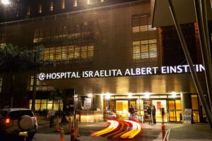 Hospital Albert Einstein e empresa terceirizada são condenados a pagar indenização de R$30 mil a trabalhadora