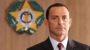 STF restabelece prisão preventiva de ex-secretário do RJ por organização criminosa