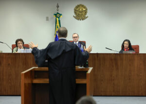 STF aceita denúncia contra 10 militares e policial federal por tentativa de golpe de Estado