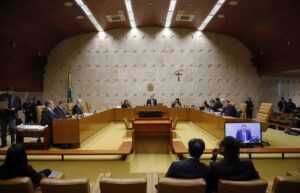 STF analisa validade de cargos comissionados técnicos e operacionais em TCEs