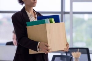 Empresa é condenada por demitir funcionária durante tratamento psiquiátrico