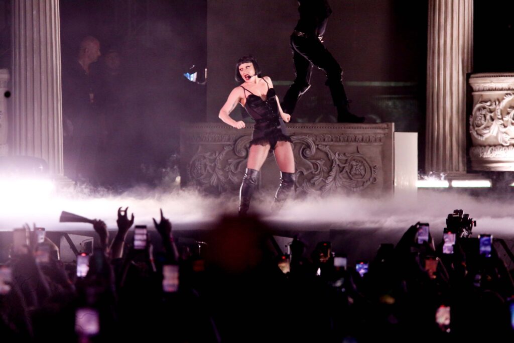 Lady gaga copacabana 6.jpg